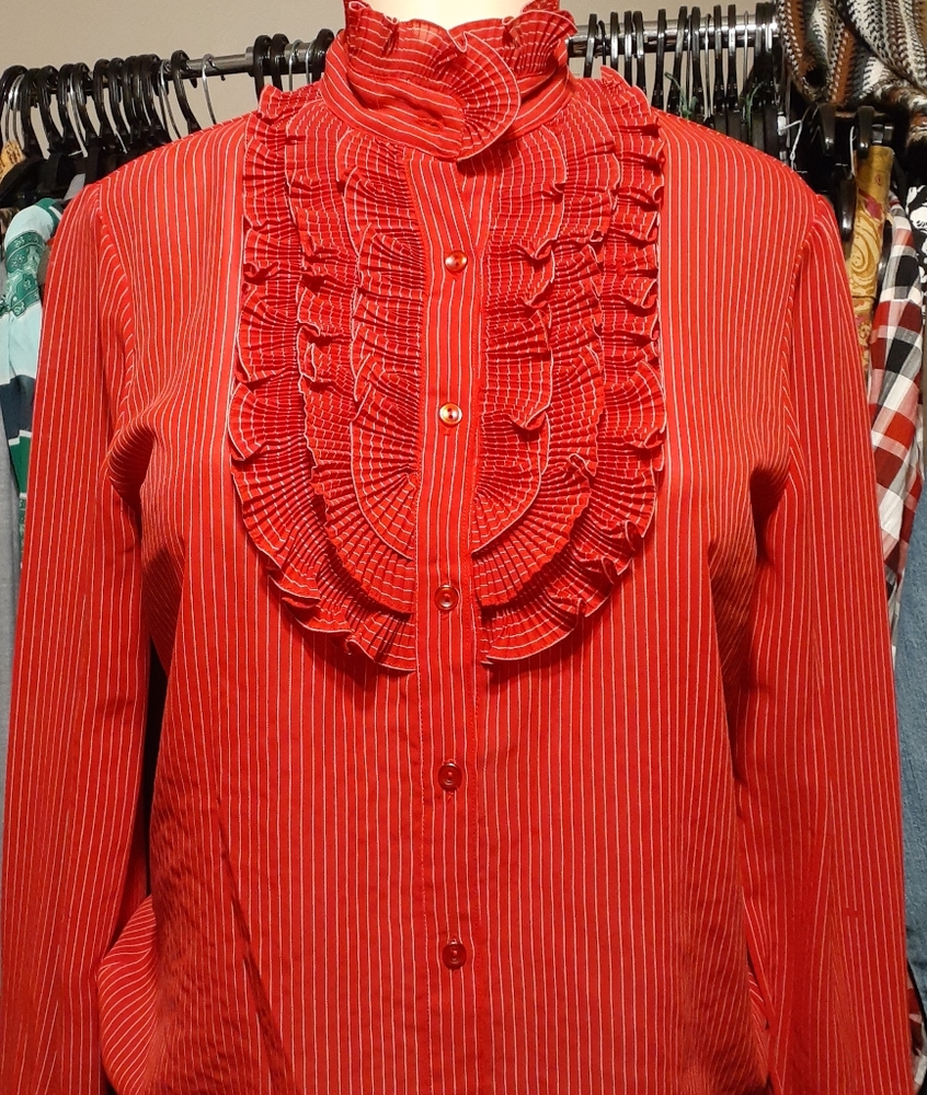 Vintage Tuxedo Ruffle Top 7/8